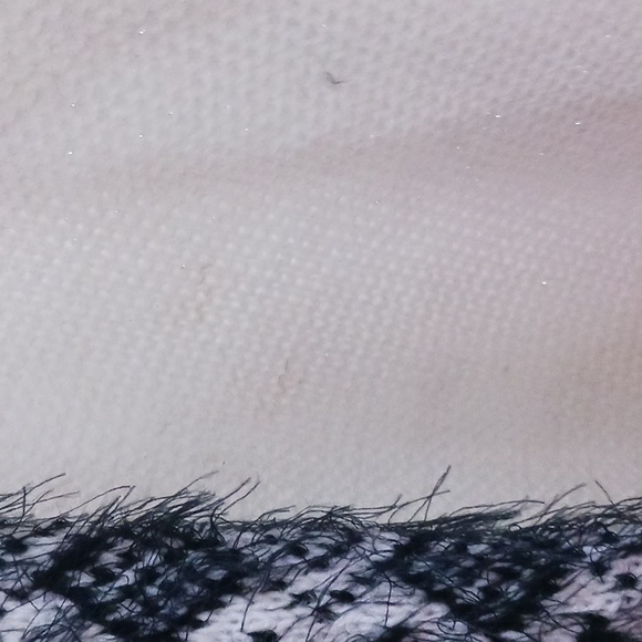 Sweater shawl - Picture 3 of 3